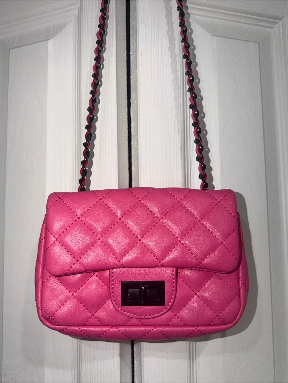 Y2K Quilted Pink Chain Shoulder Bag - Women's Crossbody